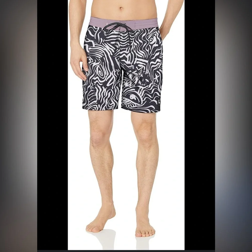 Quiksilver white and black‎ patterned board shorts beach shorts
